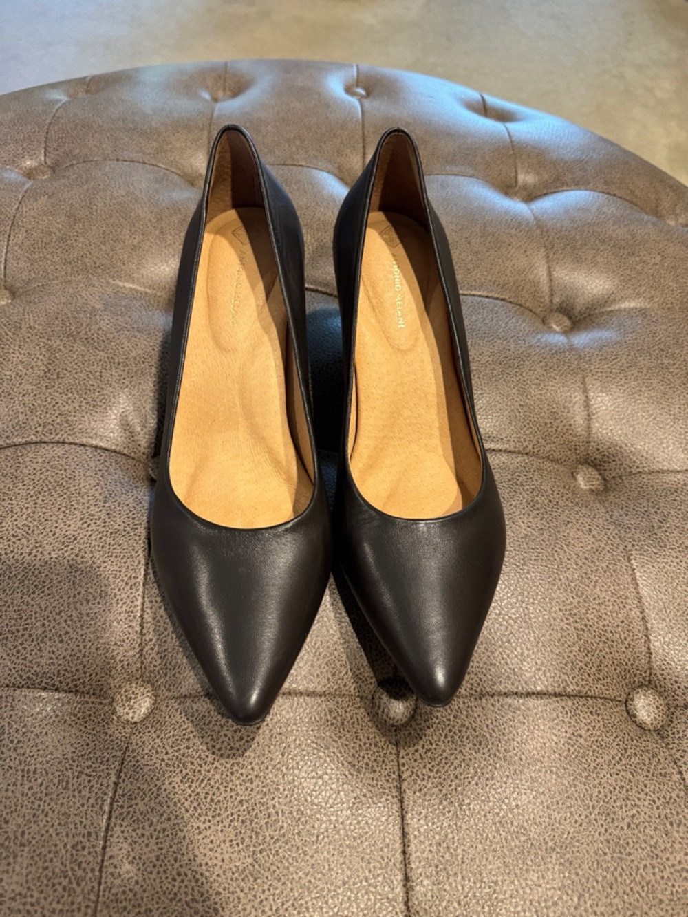 ANTONIO MELANI Brown Pointed-Toe Low Heel Pumps
